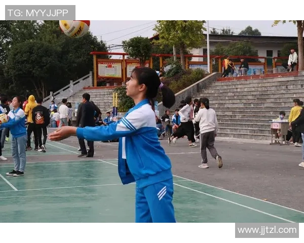 史家小学足球明星闪耀校园赛场展现青春风采与团队精神